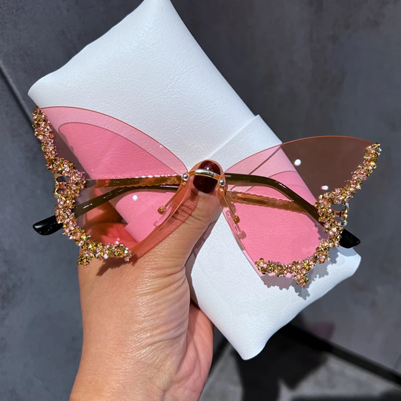 Luxuriöse Schmetterlingsbrille