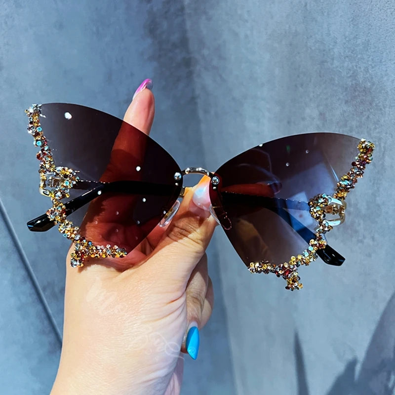 Luxuriöse Schmetterlingsbrille